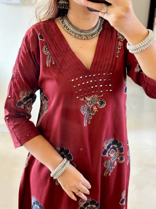 Diamond Cotton Suit Set with Floral Print & Malmal Dupatta