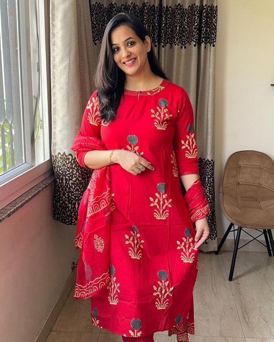 Women's Cotton Kurti Pant Dupatta Set