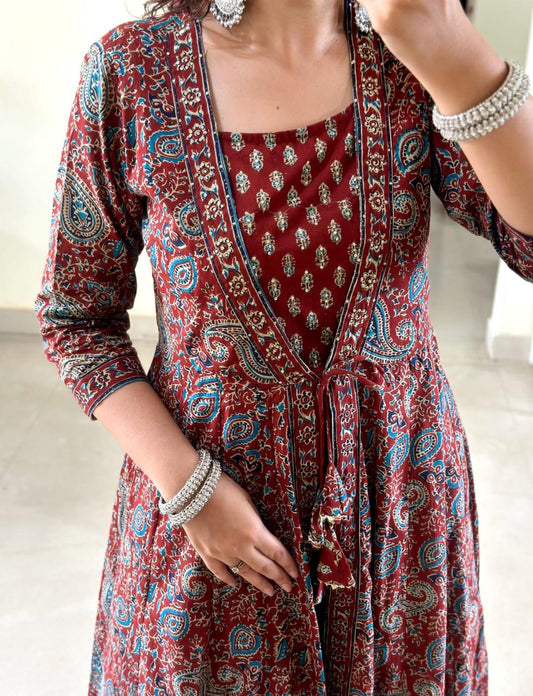 Women's Anarkali Kurta Set with Printed Cotton Fabric & Tassel Detail – 3-Piece Suit