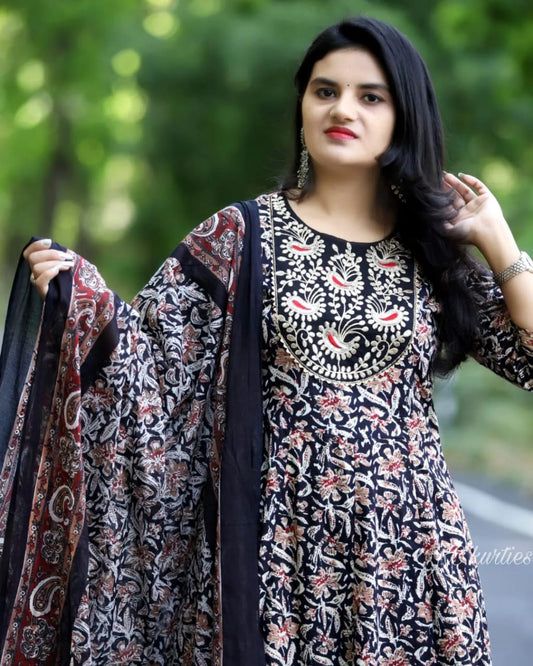 Elegant Black Rayon Anarkali Kurti Set with Embroidery Work and Malmal Dupatta