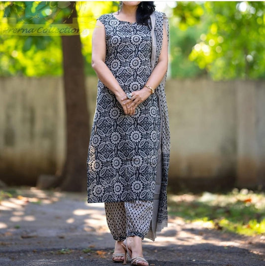 Sanganeri Block Print Straight Kurta Set in Black