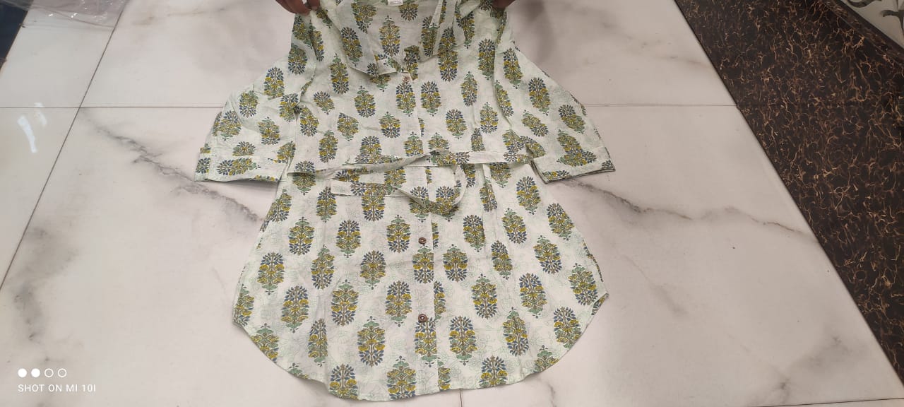 Cord Set: Shirt-style top with Belt and Cotton Pant