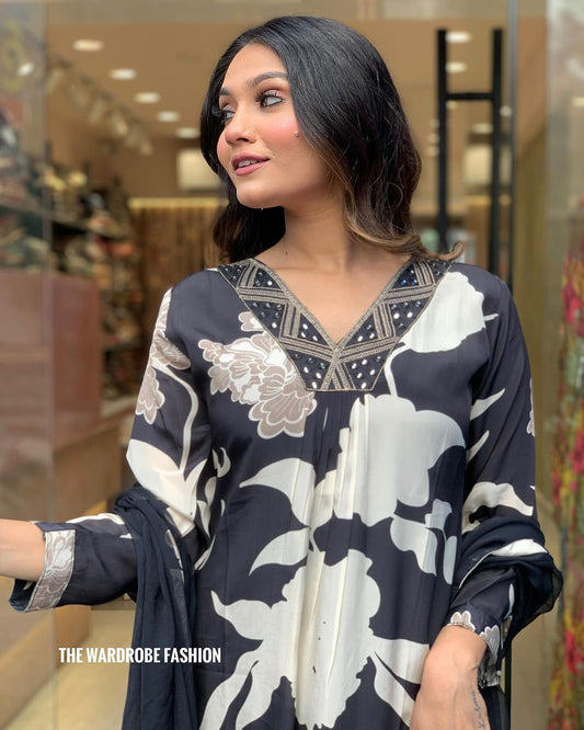 Maslen Digital Print Kurti Set with Pant and Georgette Dupatta