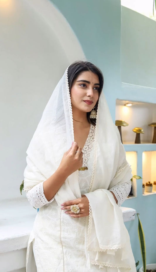 Chickenkari Kurti Pant Set with Embroidered Lace and Chanderi Dupatta