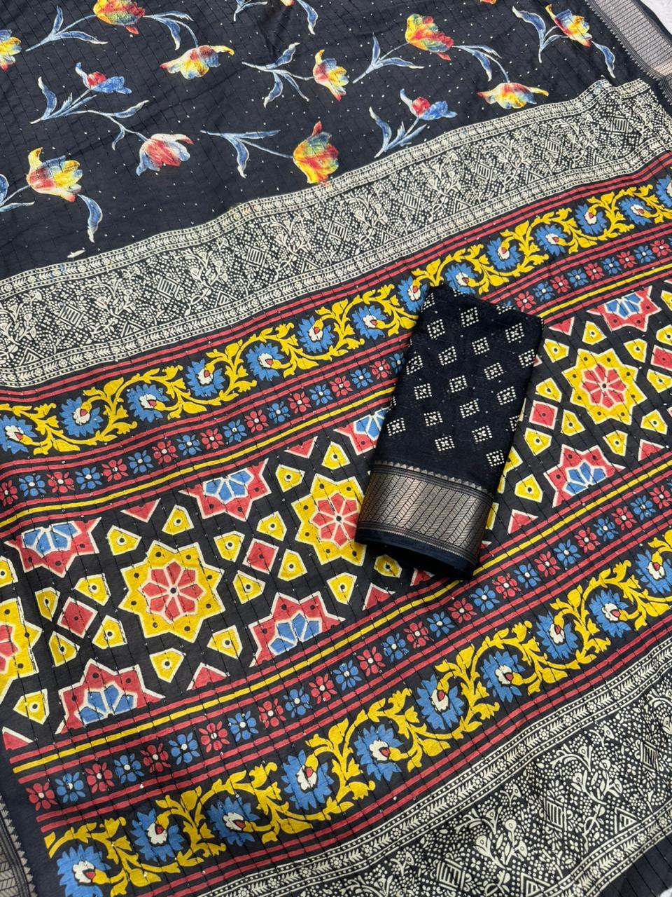 Dola Silk Saree with Jacquard Border and Running Blouse