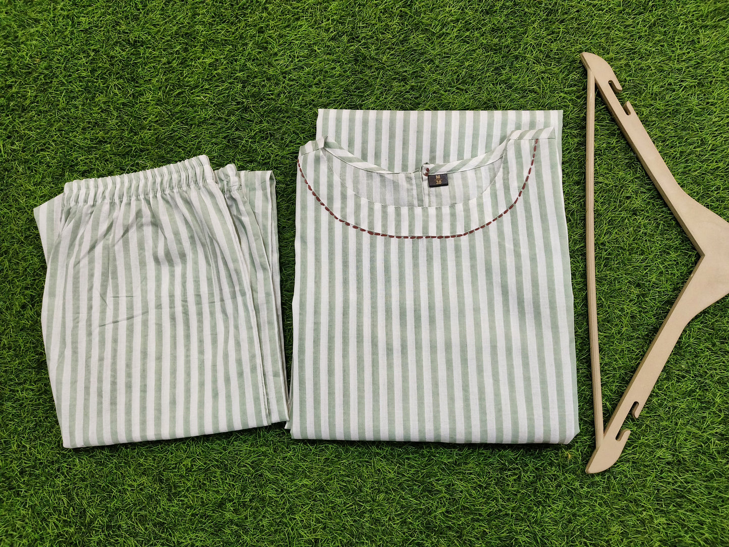 Cotton Sleeveless Kurta Pant Set with Tagai Work