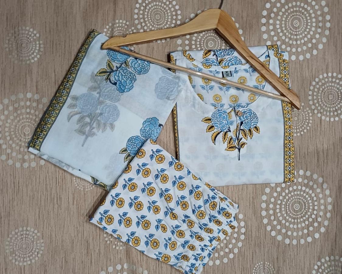 Women's Floral Kurta Pant Dupatta Set - Cotton (60/60)