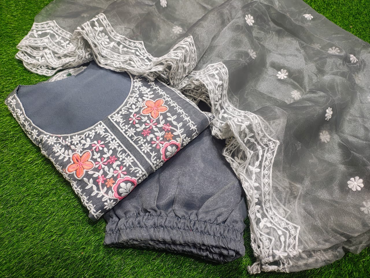 White Thread Embroidery Kurti Set with Organza Dupatta