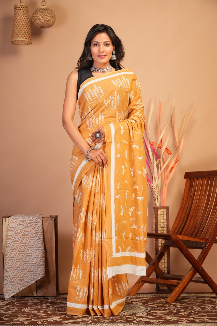 Block Printed Cotton Mulmul Saree with Blouse Piece (92/80 Count)