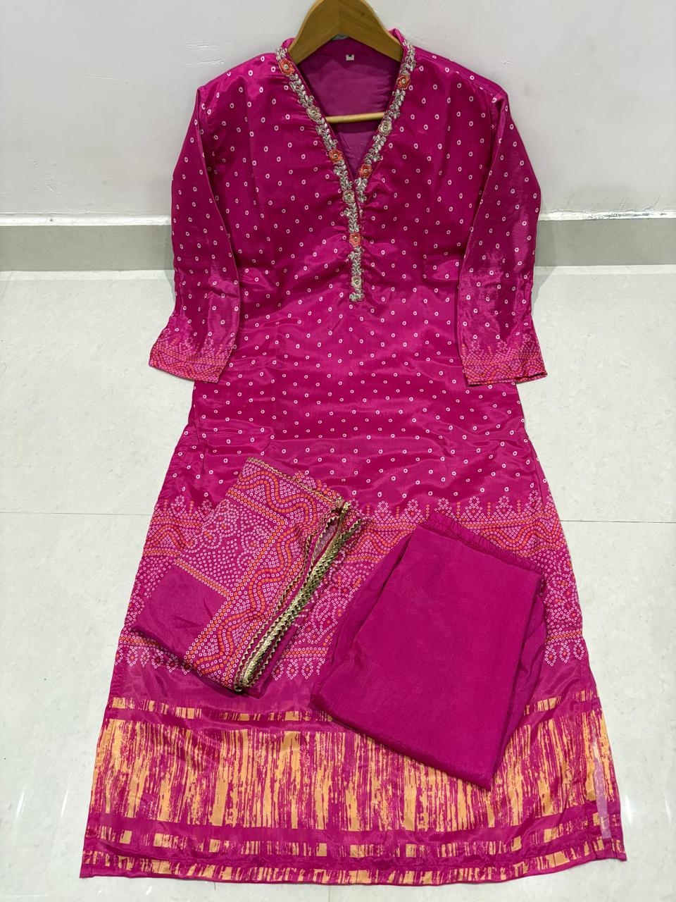 Chinon Silk Kurti Pant Dupatta Set with Embroidery & Zari Work