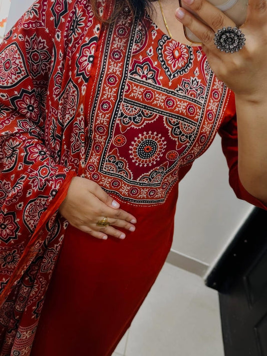 Cotton Work Kurti with Pant & Malmal Dupatta | Fully Stitched Set