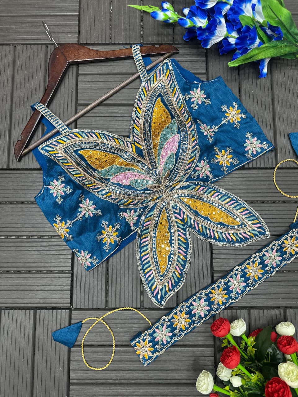 Embroidery Sequence Work Crepe Saree with Ready-to-Wear Belt and Banglori Blouse