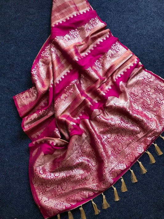 Crepe Silk Weaving Paithani Saree with Golden Zari Border & Woven Pallu