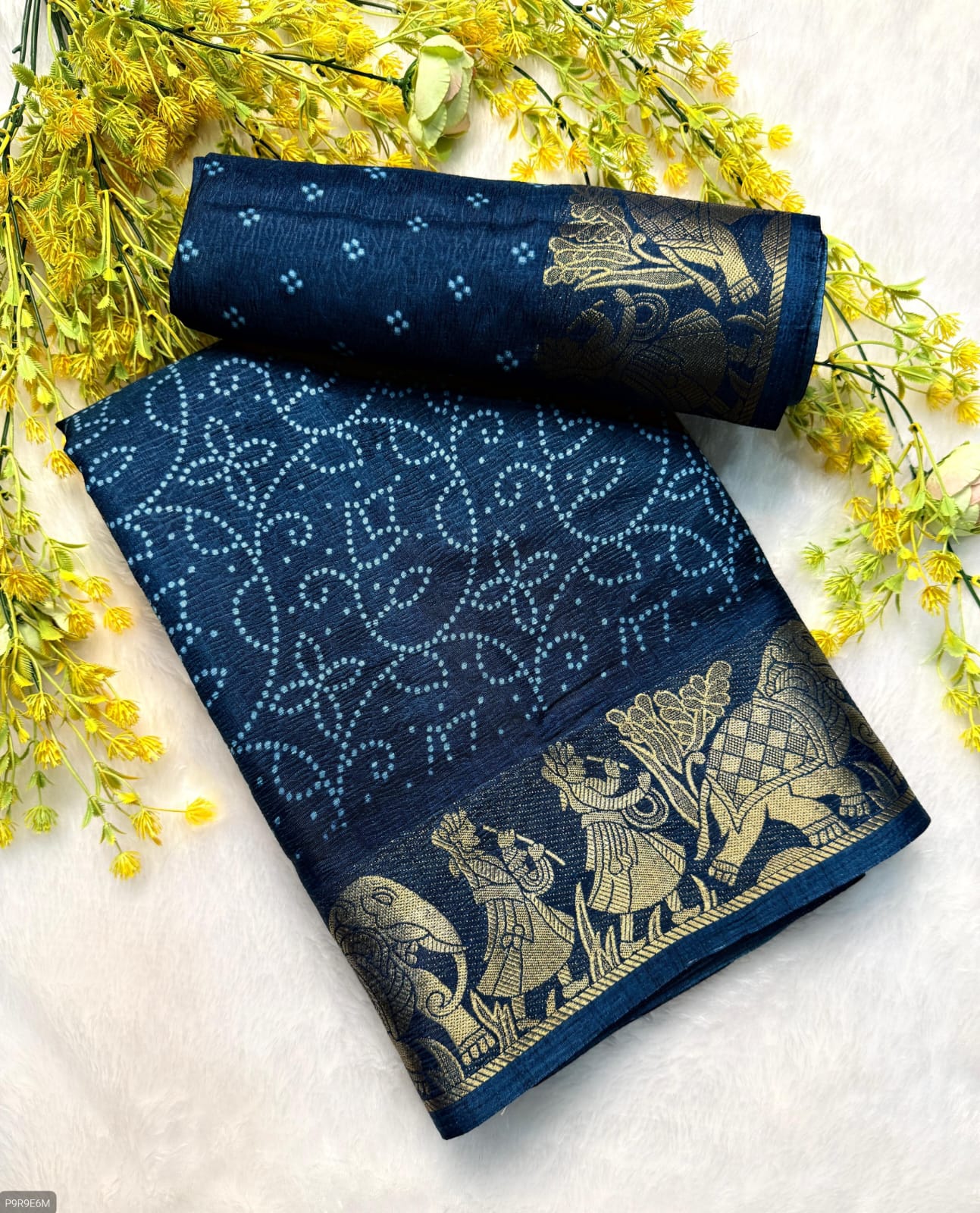 Dola Crepe Crush Sari with Border & Running Blouse