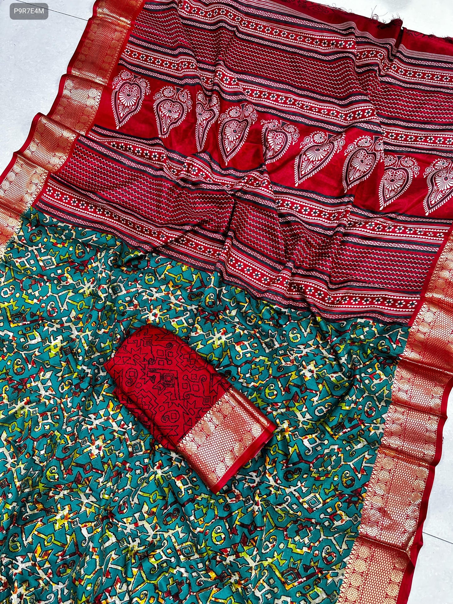 Dola Silk Saree with 3-Inch Viscose Border & Running Blouse