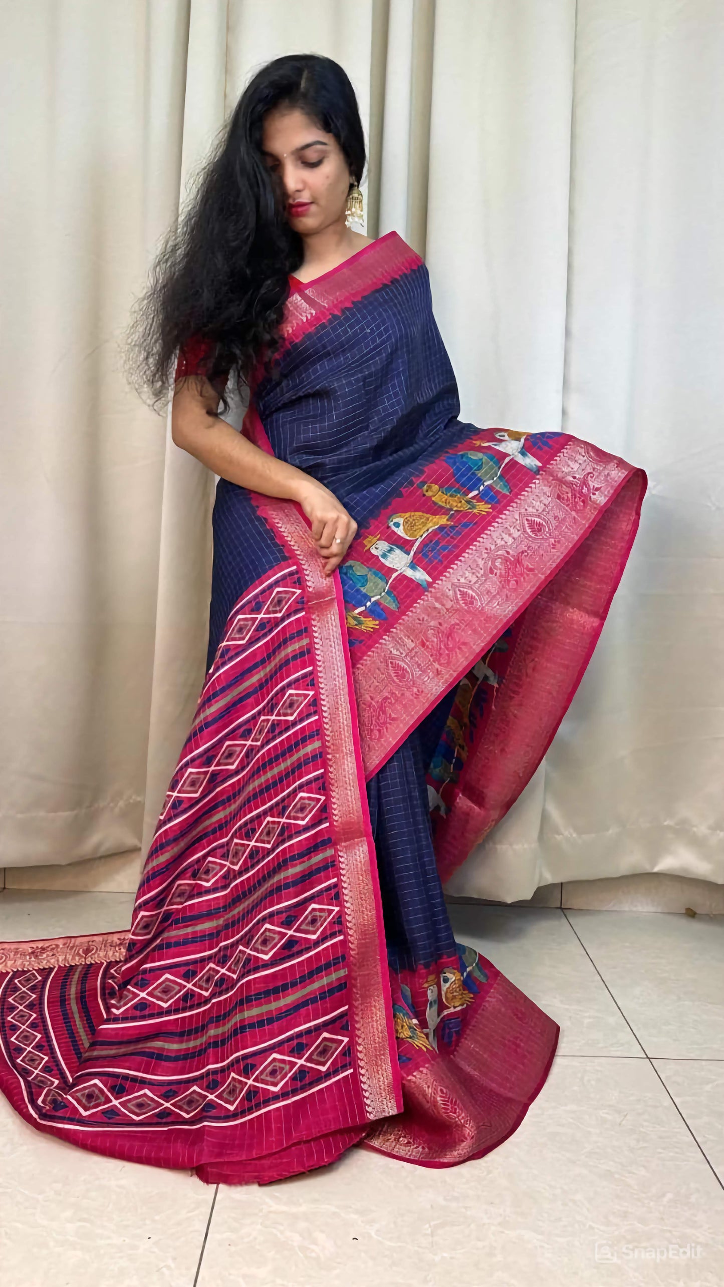 Dola Silk Saree with Jari Chex Design & 9" Jacquard Border (Running Blouse Included)