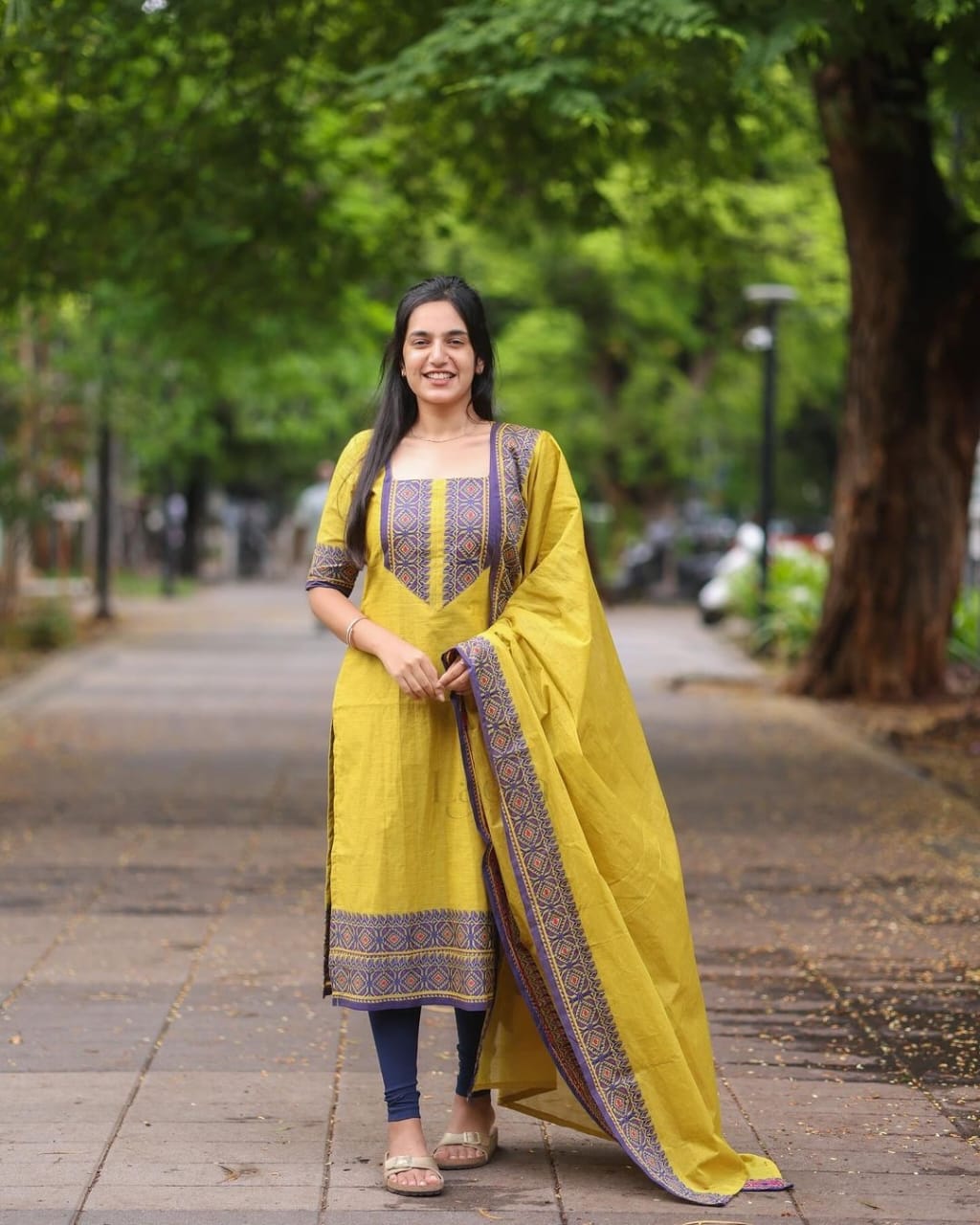 Kanchi Cotton Suit Set with Zari Weaving and South Indian Cultural Des Sukriti Store Kanchi Cotton Suit Set with Zari Weaving and South Indian Cultural Des Sukriti Store