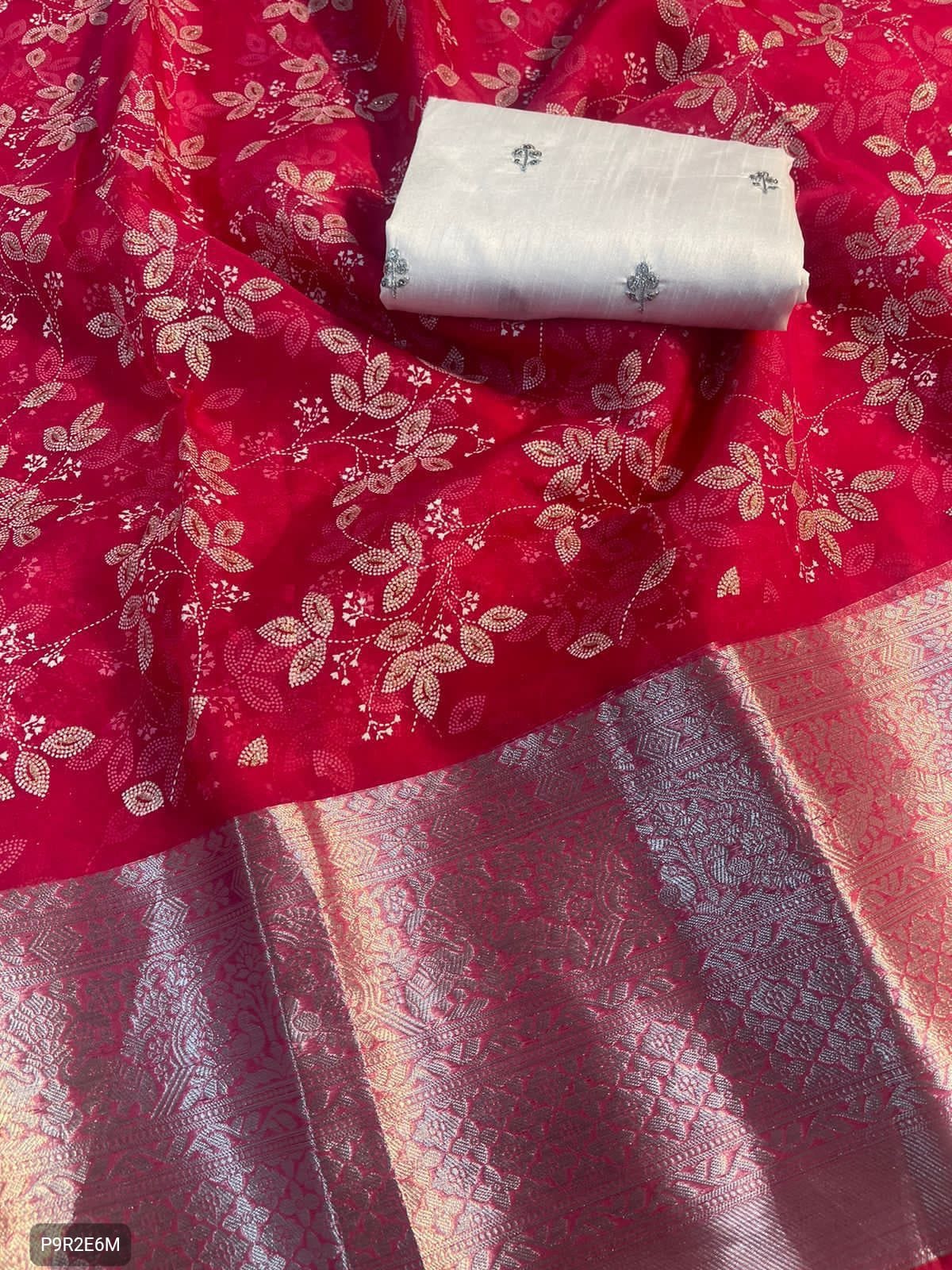 Kanchipuram Organza Jacquard Saree with Foil Pigment & Sequin Blouse