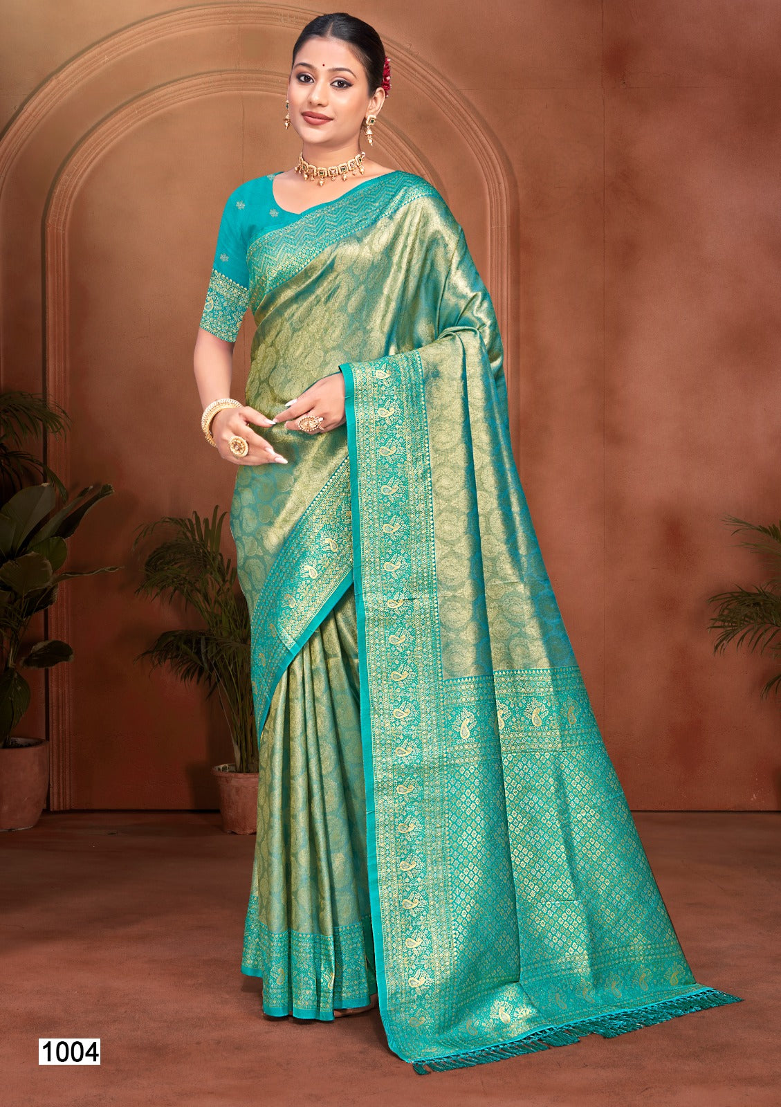 Kanjivaram Silk Saree with Matching Blouse Piece