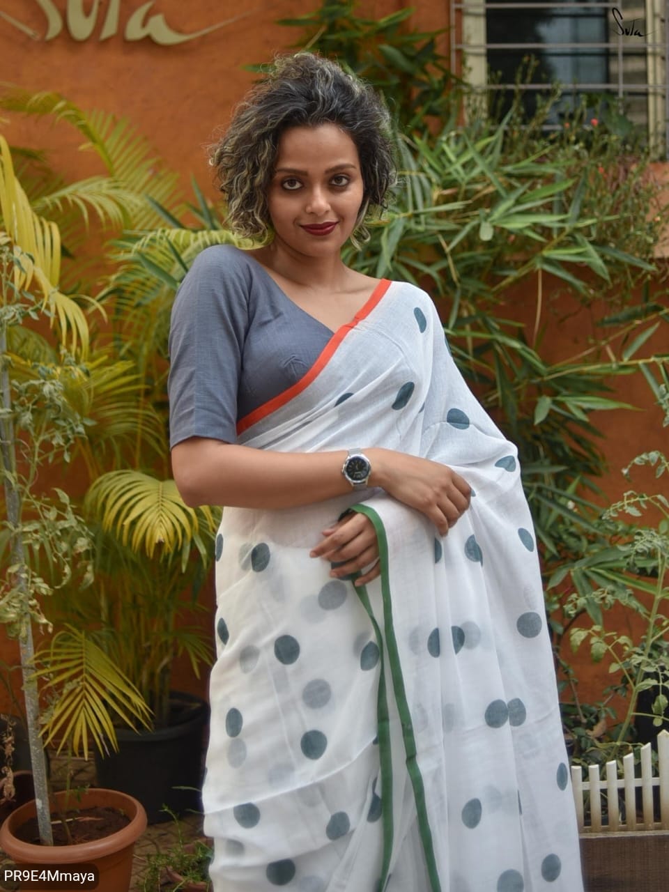 Linen Digital Print Saree with Running Printed Blouse – 6.30 M