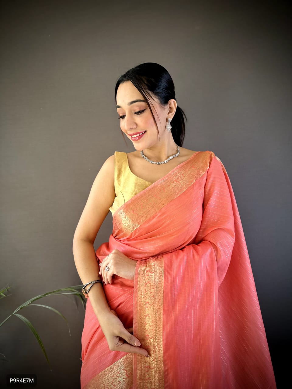 Onam Festival Special Cotton Saree with Zari Checks & Lagadi Pallu – Traditional Kerala Saree with Zari Border & Weaving Blouse