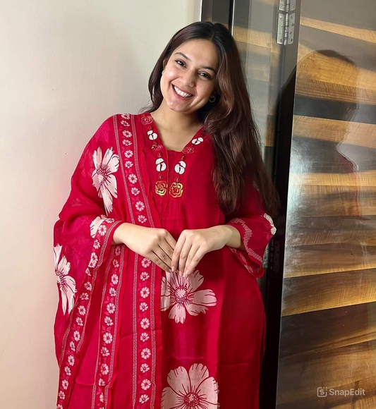 Red Cotton Floral Print Kurti Set with Malmal Dupatta – Yoke Work | 60x60 Cotton
