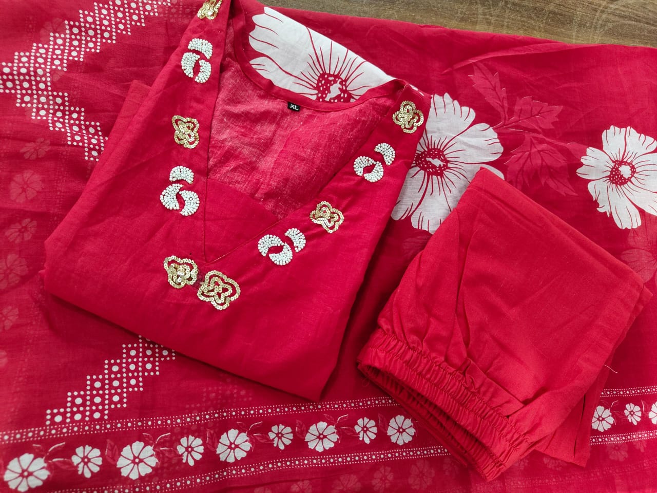 Red Floral Print Cotton Kurti Pant Set with Malmal Dupatta