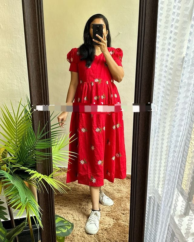 Sunflower Embroidered Cotton Midi Kurti with Puff Sleeves Sukriti Store Sunflower Embroidered Cotton Midi Kurti with Puff Sleeves Sukriti Store