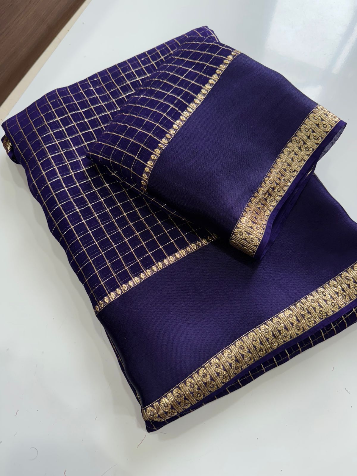 Viscose Georgette Saree with Running Blouse Piece