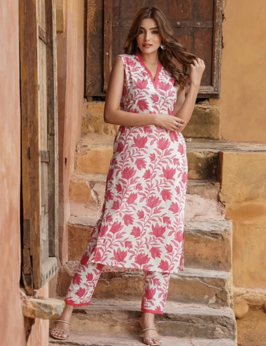 Cotton Floral Print Kurti with Pant Set with Matching Dye Lacework