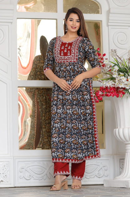 Nayra Cut Rayon Kurti Set with Embroidery and Border Lace Work