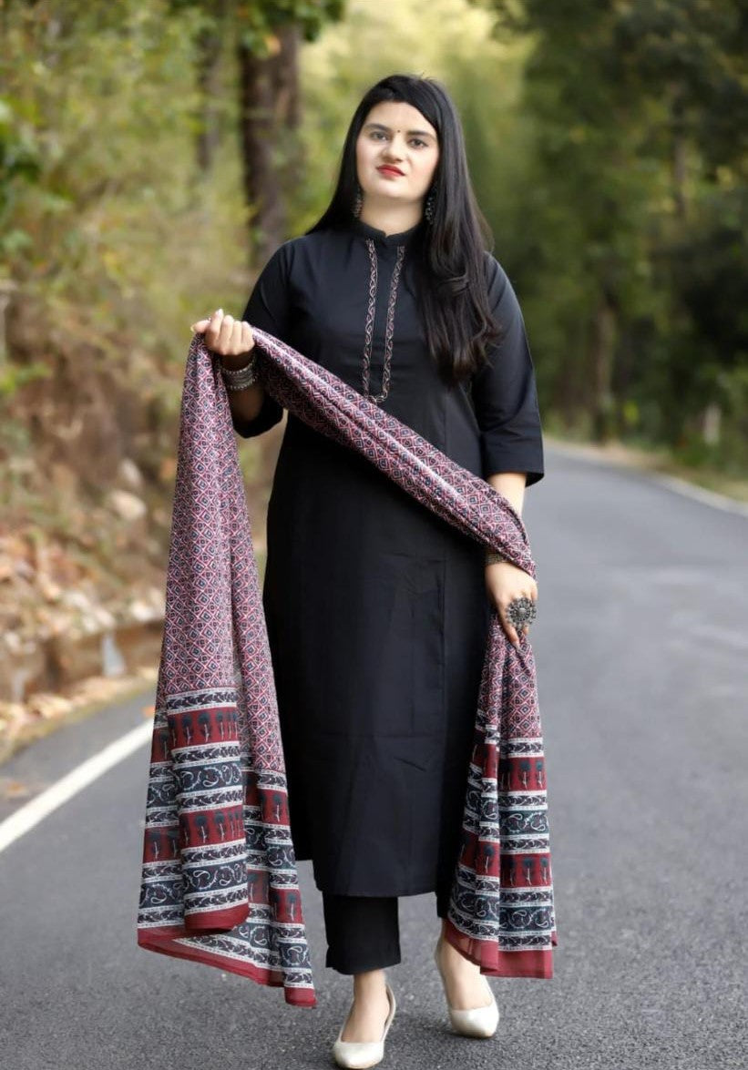 Hand-Embroidered Cotton Suit with Malmal Dupatta