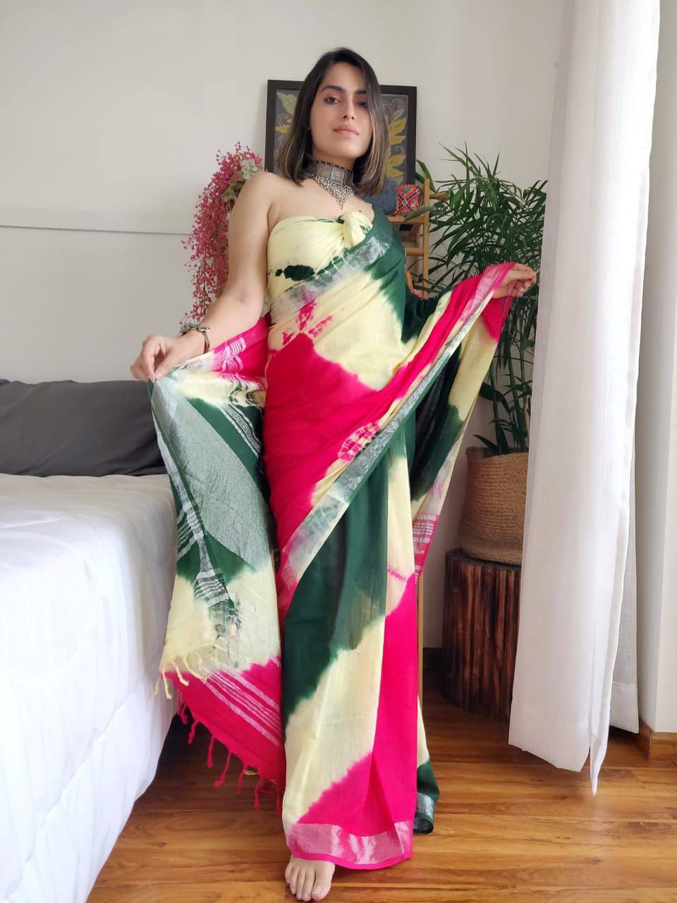 Linen Saree with Shibori Print and Tassels