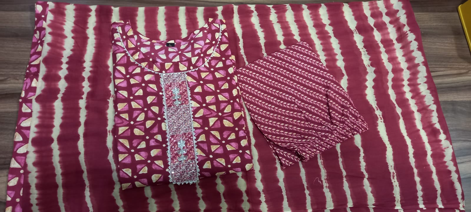 Pink Aplic Design Shirts 2019 Red Rayon Suit Set With Embroidery