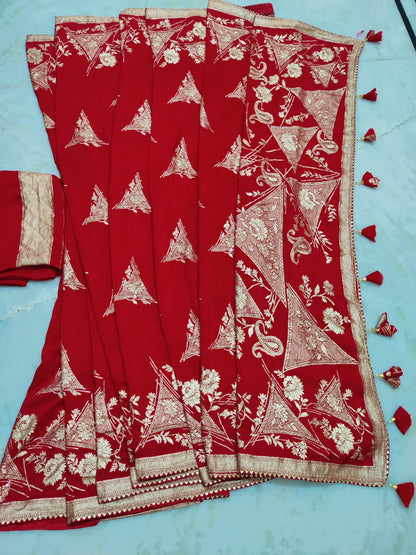 Munga Silk Zari Woven Saree with Contrasting Blouse