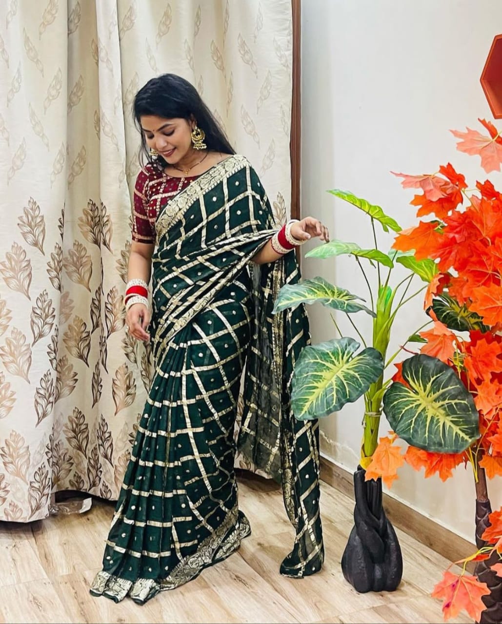 Buy Black Sarees for Women by Miss Beelee Online | Ajio.com