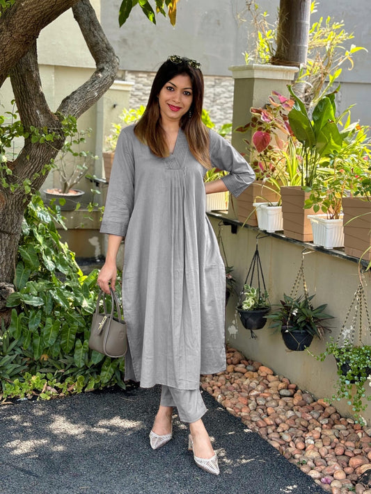 Cozy Comfort Meets Chic Style: Grey Cotton Kurta Co-Ord Set with Katha Detailing