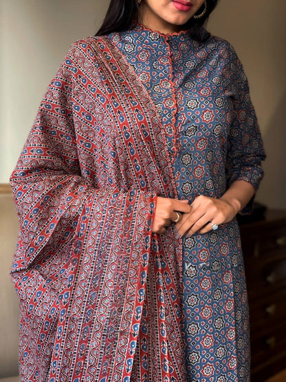 Exquisite Ajrakh Printed Cotton Three-Piece Suit: Scalloped Work, Front Open Button Style for Nursing Mothers
