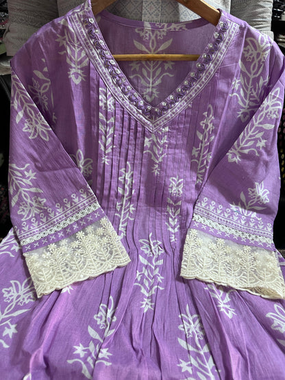 Cotton Suit with Pleated V-Neck Top, Lace Detailing, and Printed Dupatta