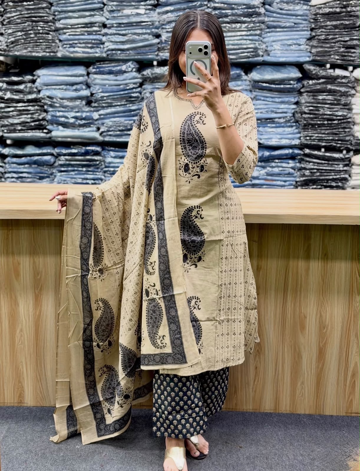 Black Cotton 60×60 Kairi Print Suit Set with Malmal Dupatta