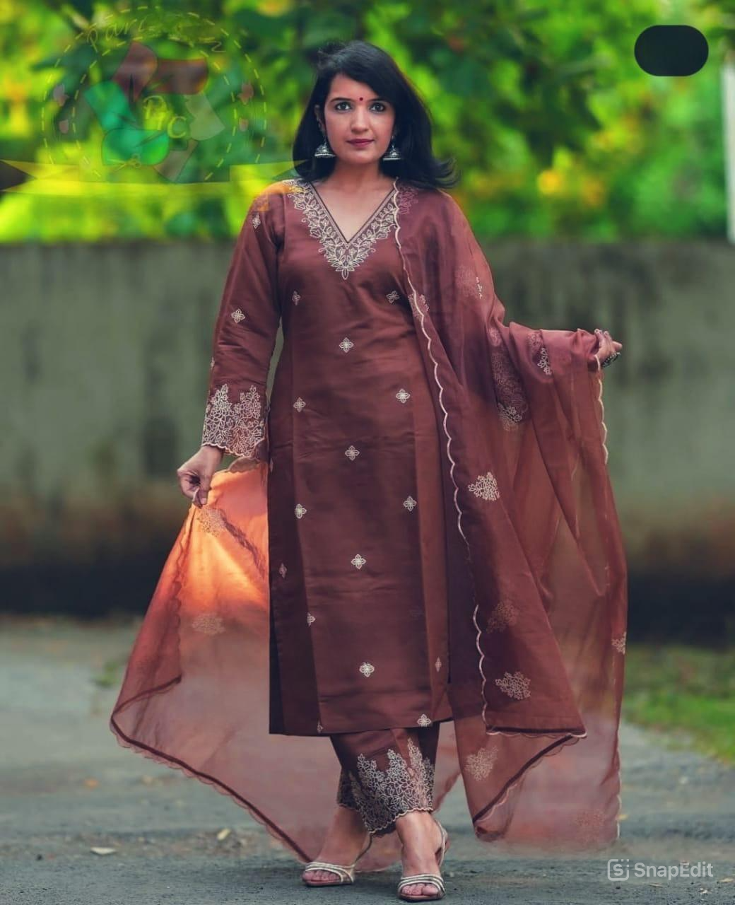 Chanderi Silk Embroidered Set with Cutwork & Organza Dupatta