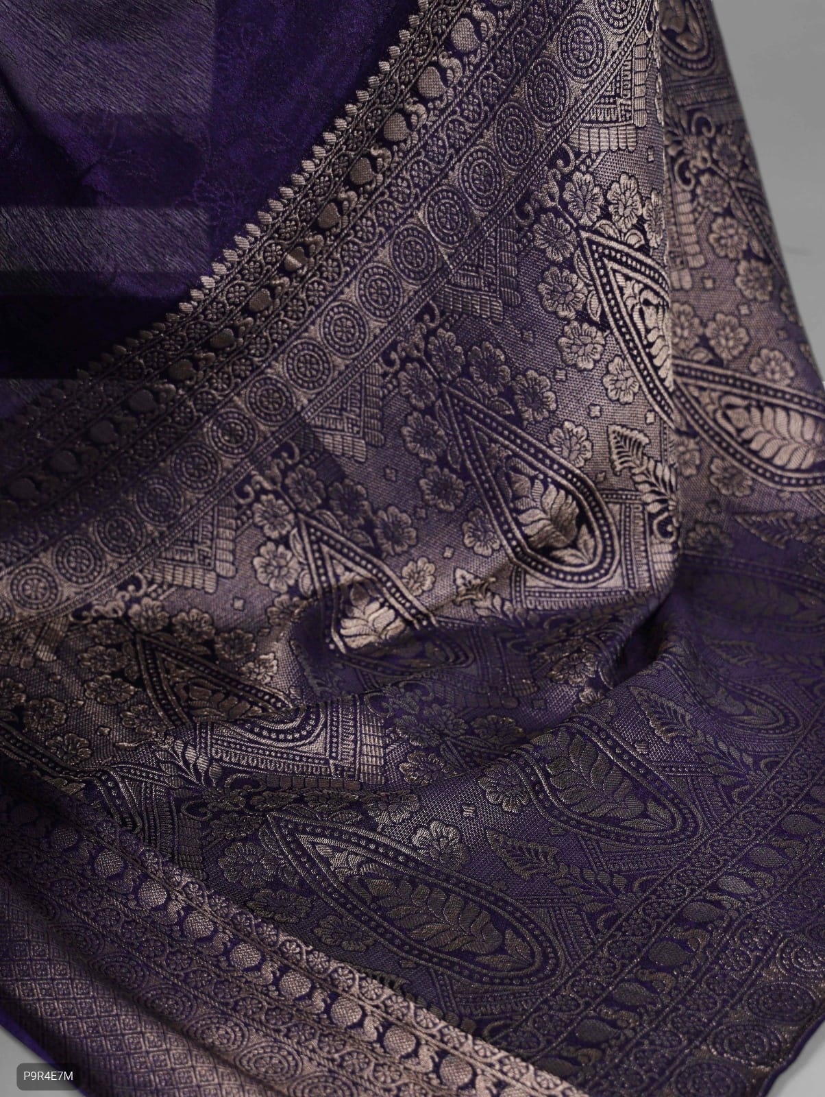 Chinon Saree with Self Print & Zari Weaving Blouse Set