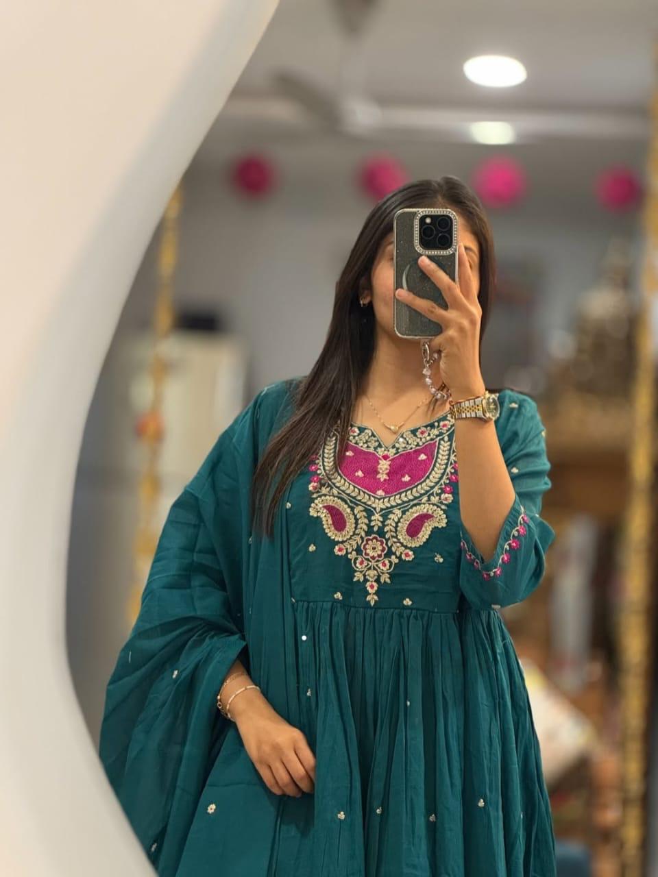 Cotton 60x60 Thread & Pintex Work Kurti Pant Dupatta Set