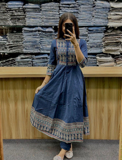 Cotton Flairy Kurti Pant Set with Printed Malmal Dupatta & Patch Work on Yoke