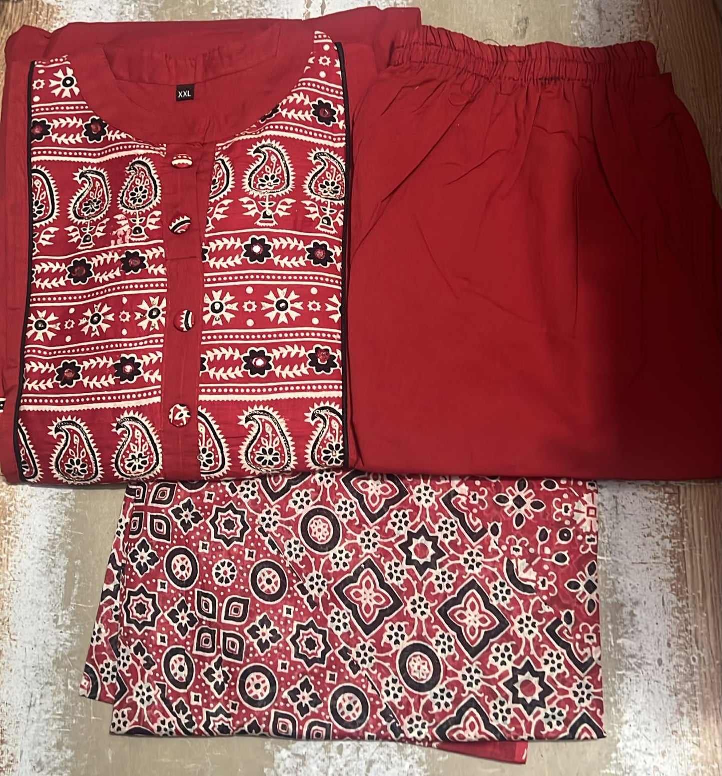 Cotton Flairy Kurti Pant Set with Printed Malmal Dupatta & Patch Work on Yoke