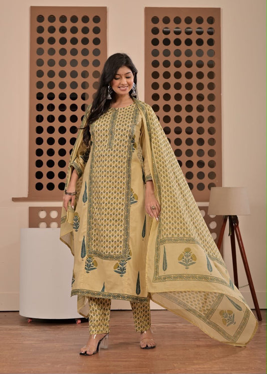Cotton Floral & Butti Printed Suit Set with Border Work