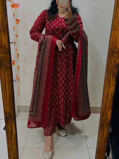 Cotton Kurti Pant Set with Dupatta for Women