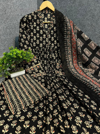 Cotton Kurti Pant Set with Dupatta for Women