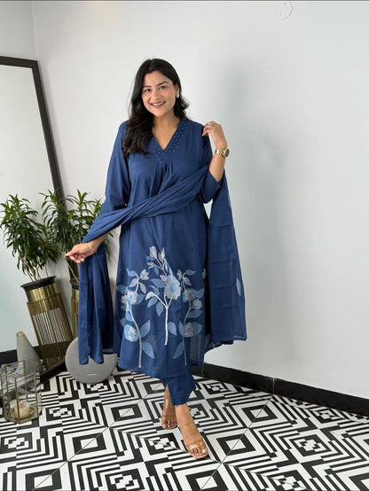 Cotton Kurti Pant Set with Mulmul Dupatta & Neckline Work