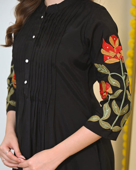 Cotton Kurti Pant Set with One Side Pocket & Embroidery Work